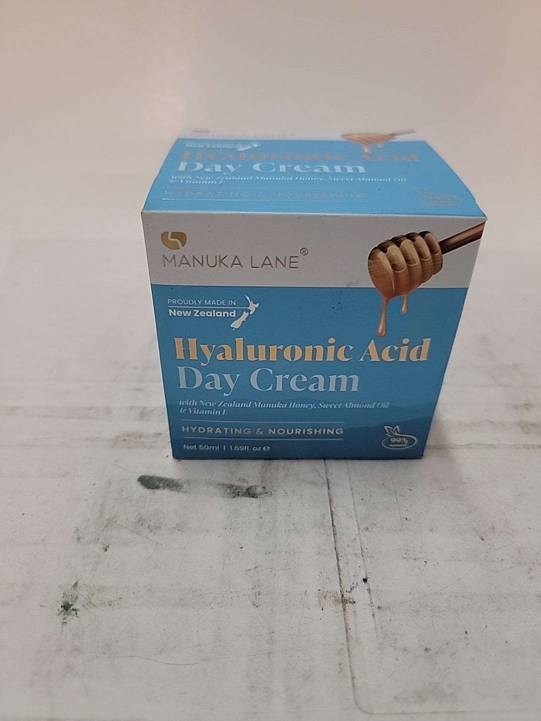 MANUKA LANE HYALURONIC ACID DAY CREAM WITH MANUKA HONEY,SWEET ALMOND OIL 1.6FLOZ