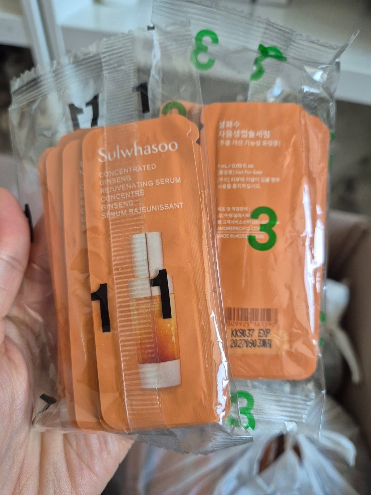 Sulwhasoo Concentrated Ginseng Rejuvenating Serum 1ml (10pcs ~ 130pcs) Newest