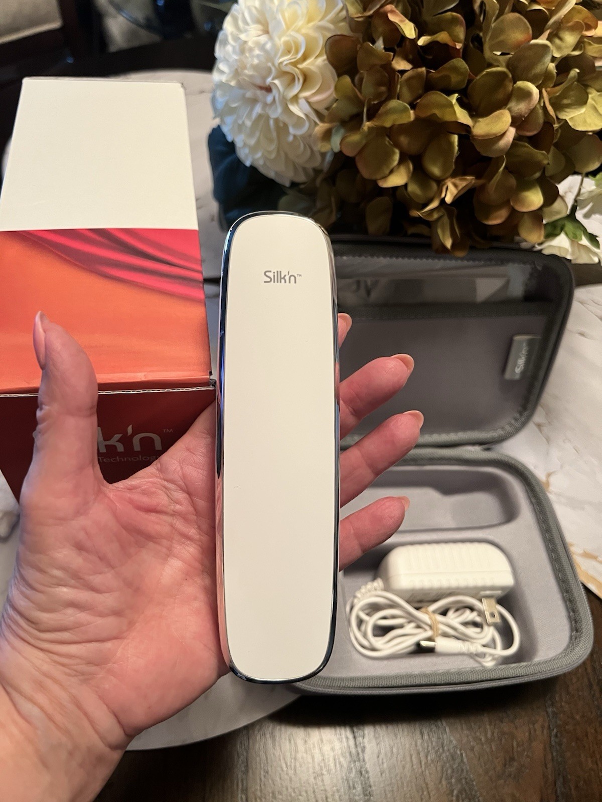 SILK’N TITAN SKIN TIGHTENING & LIFTING REVERSE AGING DEVICE