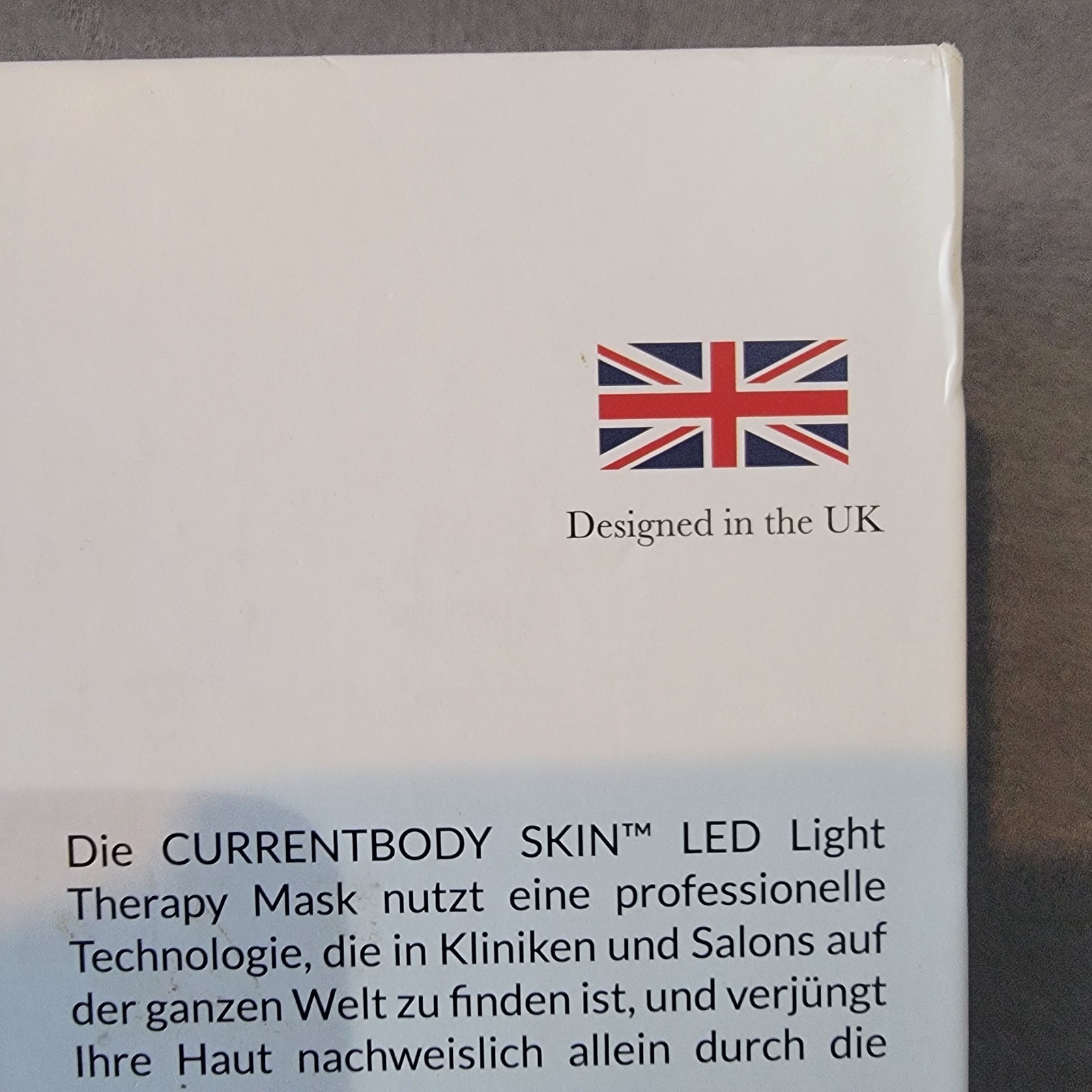 CurrentBody Skin LED Light Therapy Mask Red Light Therapy New In Box