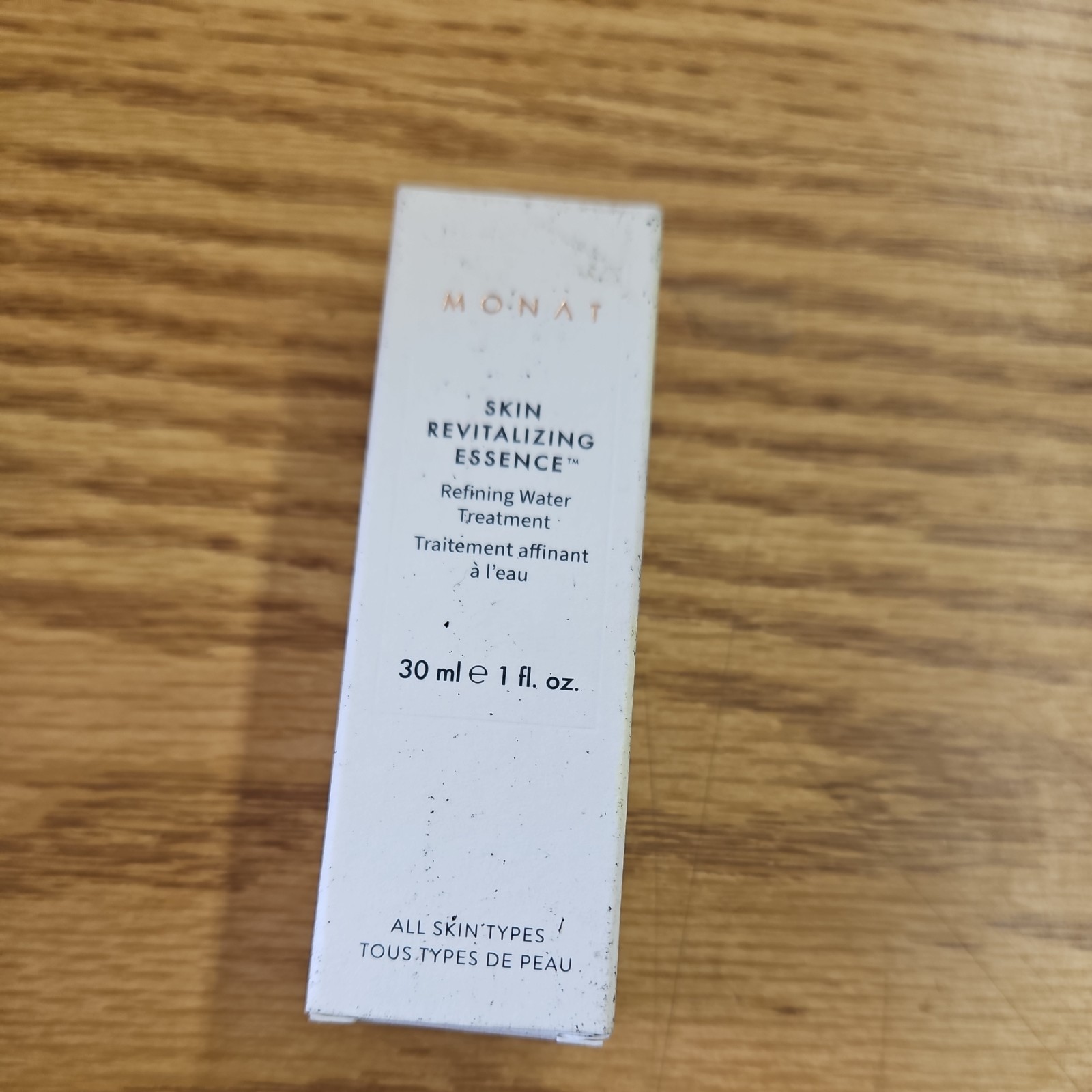 Monat Skin Revitalizing Essence Refining Water Treatment 1 oz – New and Sealed