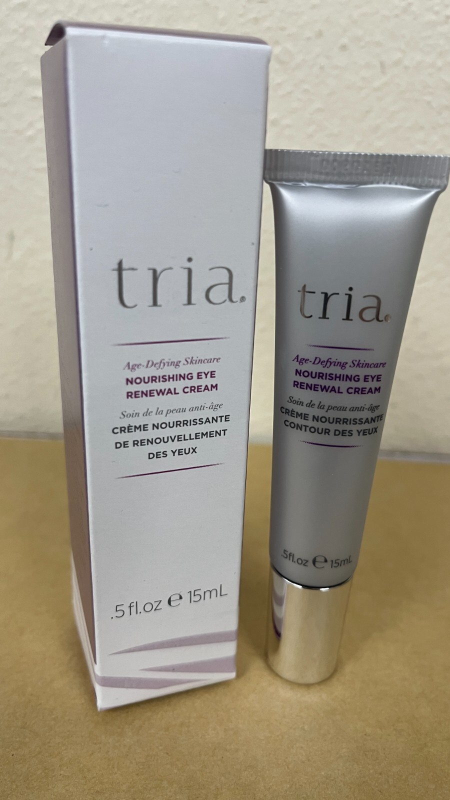 TRIA Age-Defying Skincare NOURISHING EYE RENEWAL CREAM .5fl.oz 15mL – New w/Box