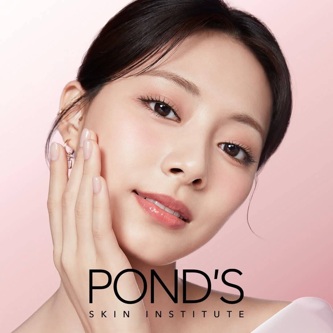 Set POND’S Bright Miracle Serum & Clear Facial Cream, Day SPF30 Night Brighten