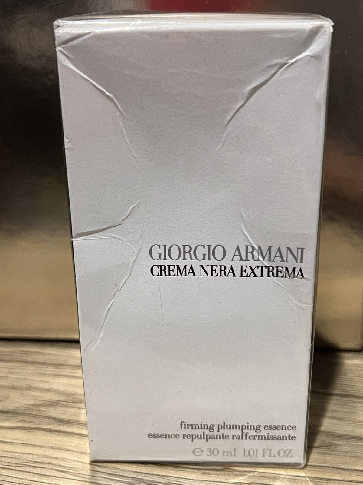 Giorgio Armani Crema Nera Extrema Firming Plumping Essence 1.01oz New With Box