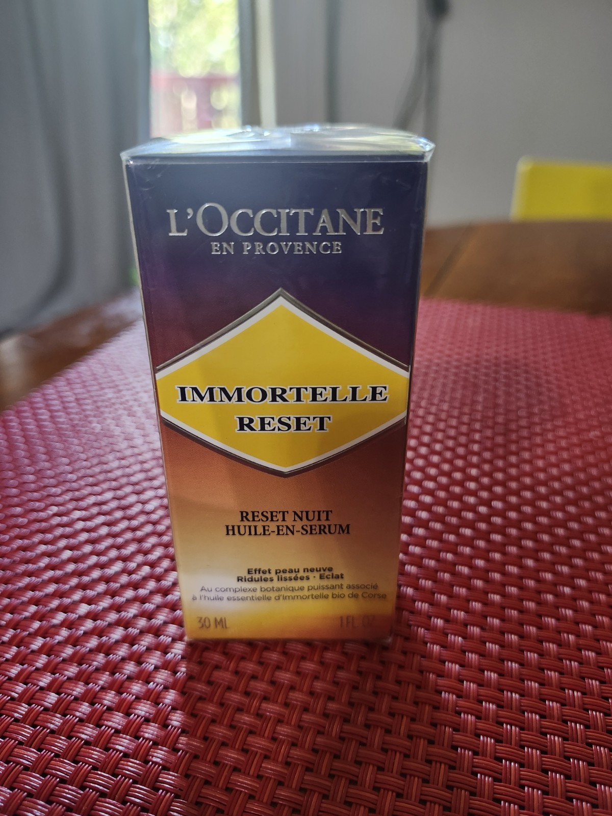 L’Occitane Immortelle Reset Night Serum – Yellow & Purple Box