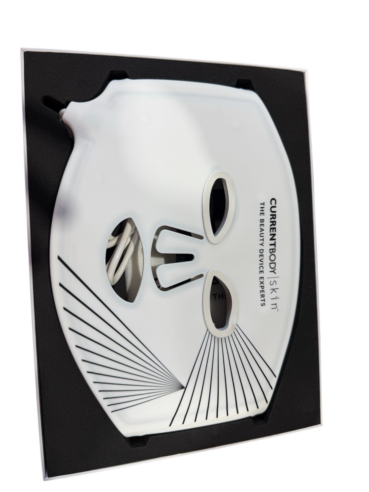 currentbody skin led light therapy mask (open Box )