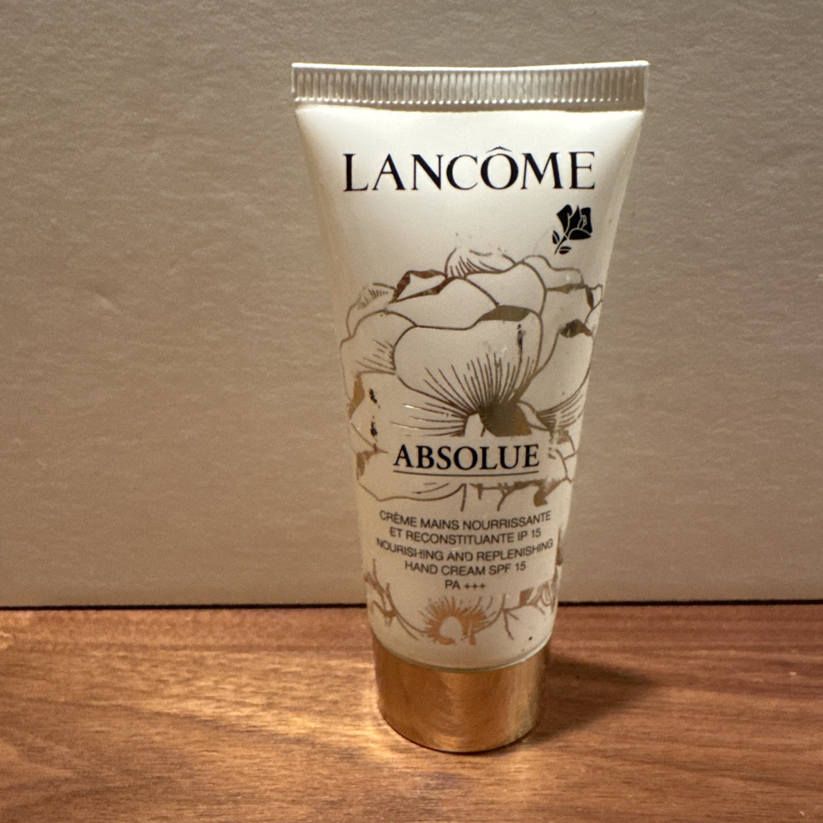 Lancome Absolue Nourishing and Replenishing Hand Cream SPF 15 1oz/30ml