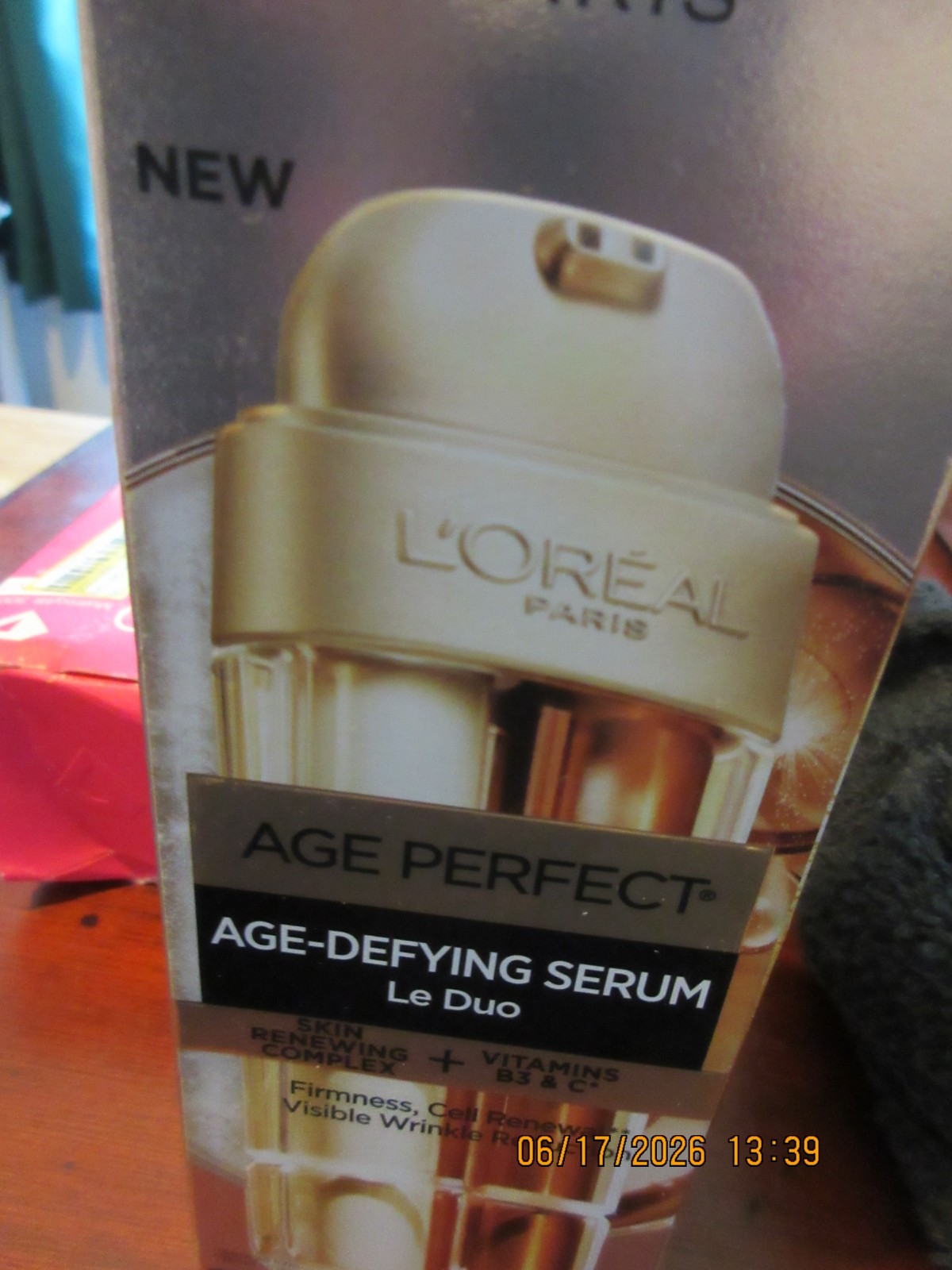 L’OREAL AGE PERFECT Age-Defying Serum Le Duo, 1 fl oz / 30Ml