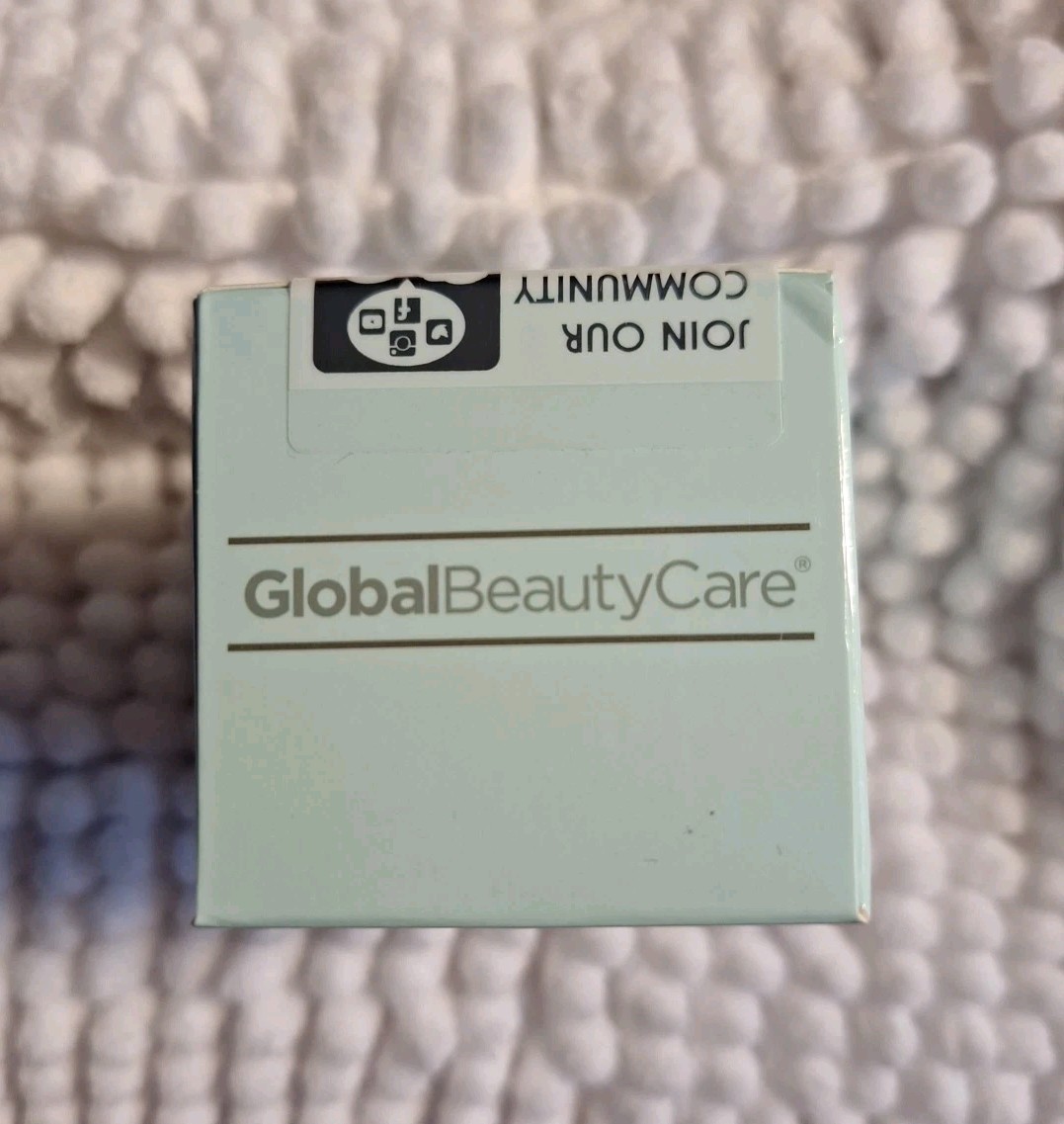 Global Beauty Care Smooth & Lift Neck & Chest Cream 1.7 floz (2) Jars Sealed Box