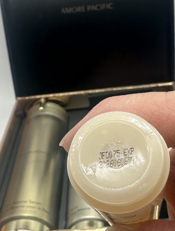 Amore Pacific Time Response Skin Reserve Serum AbsoluTea Collection Set- New