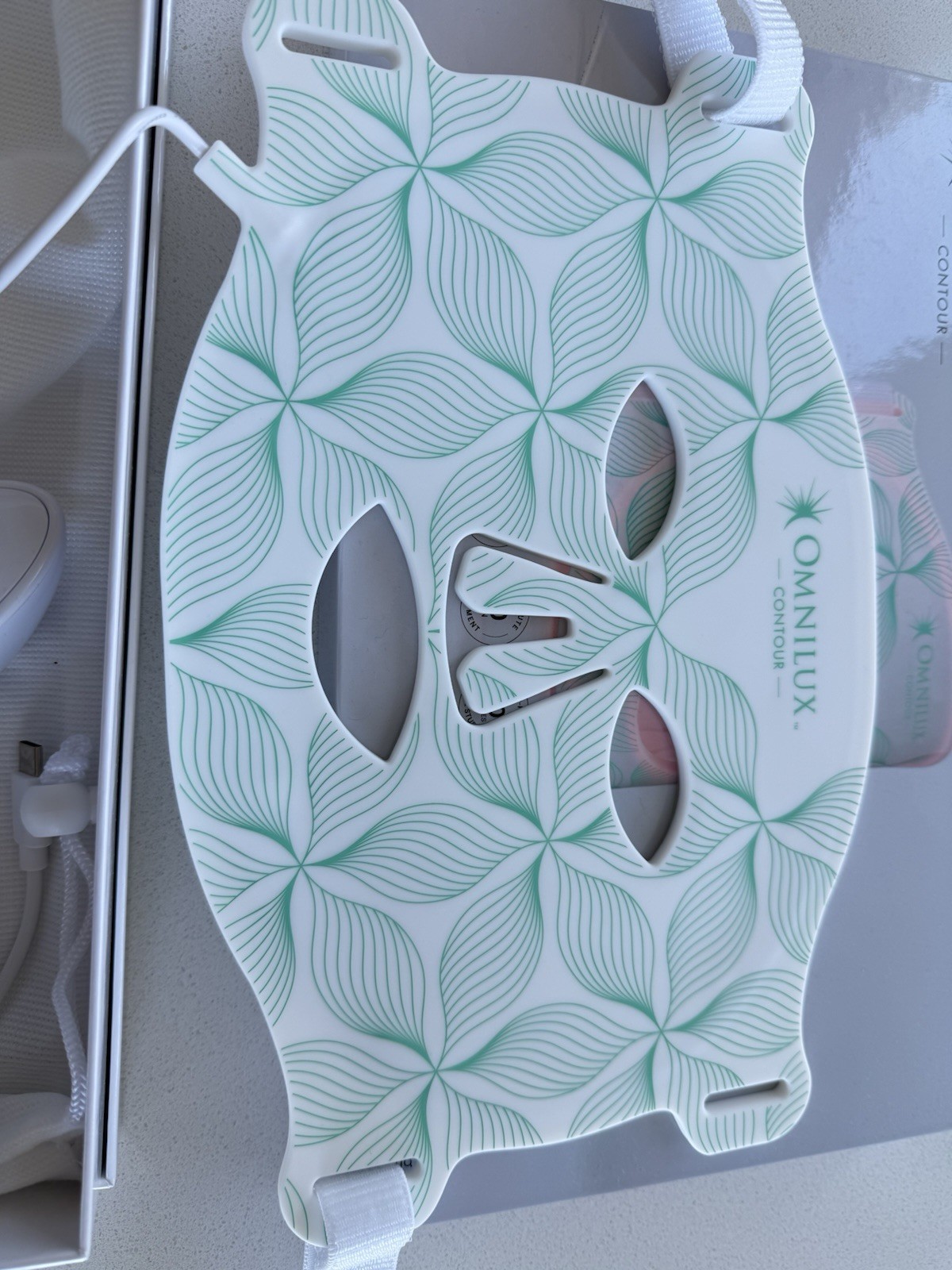 OMNILUX Contour FACE LED Light Therapy Mask Anti-Aging -full Original Kit