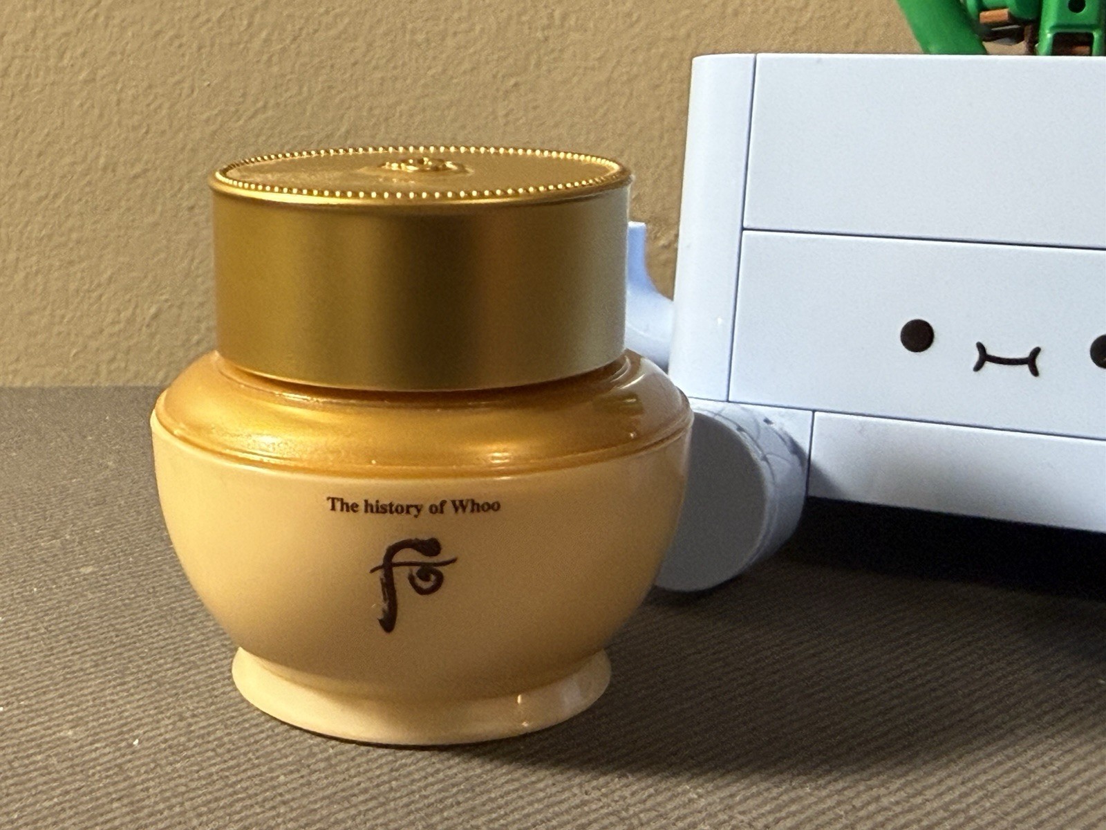 The History Of Whoo Bichup Royal Anti Aging Cream Mini Size 8ml EXP 06/2028