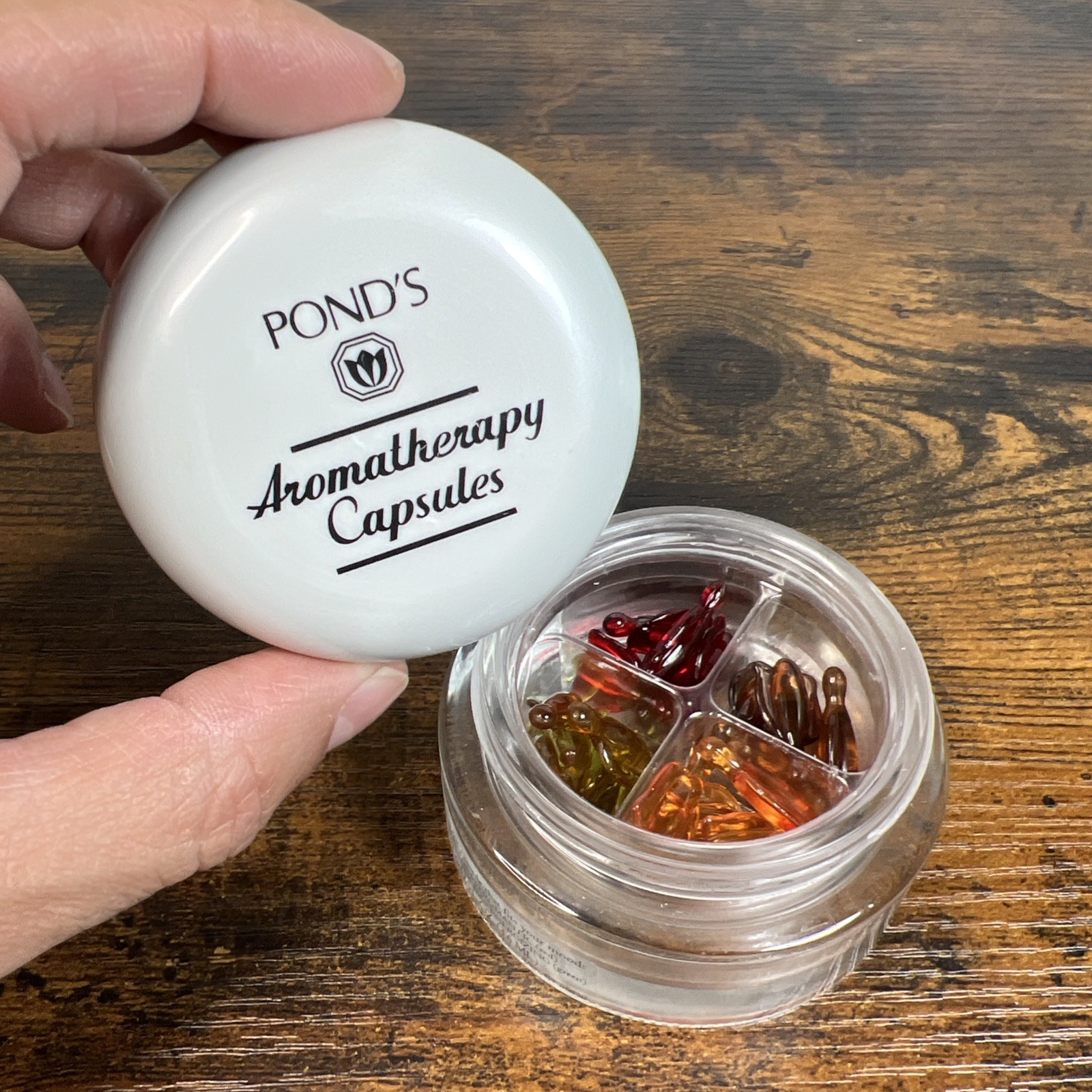 NEW Pond’s Aromatherapy Capsules .12 oz Four Fragrances Happy Romantic Relaxing