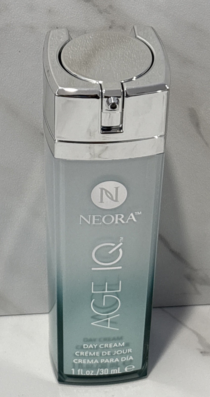 Neora AGE IQ Day Cream 1 oz NWOB