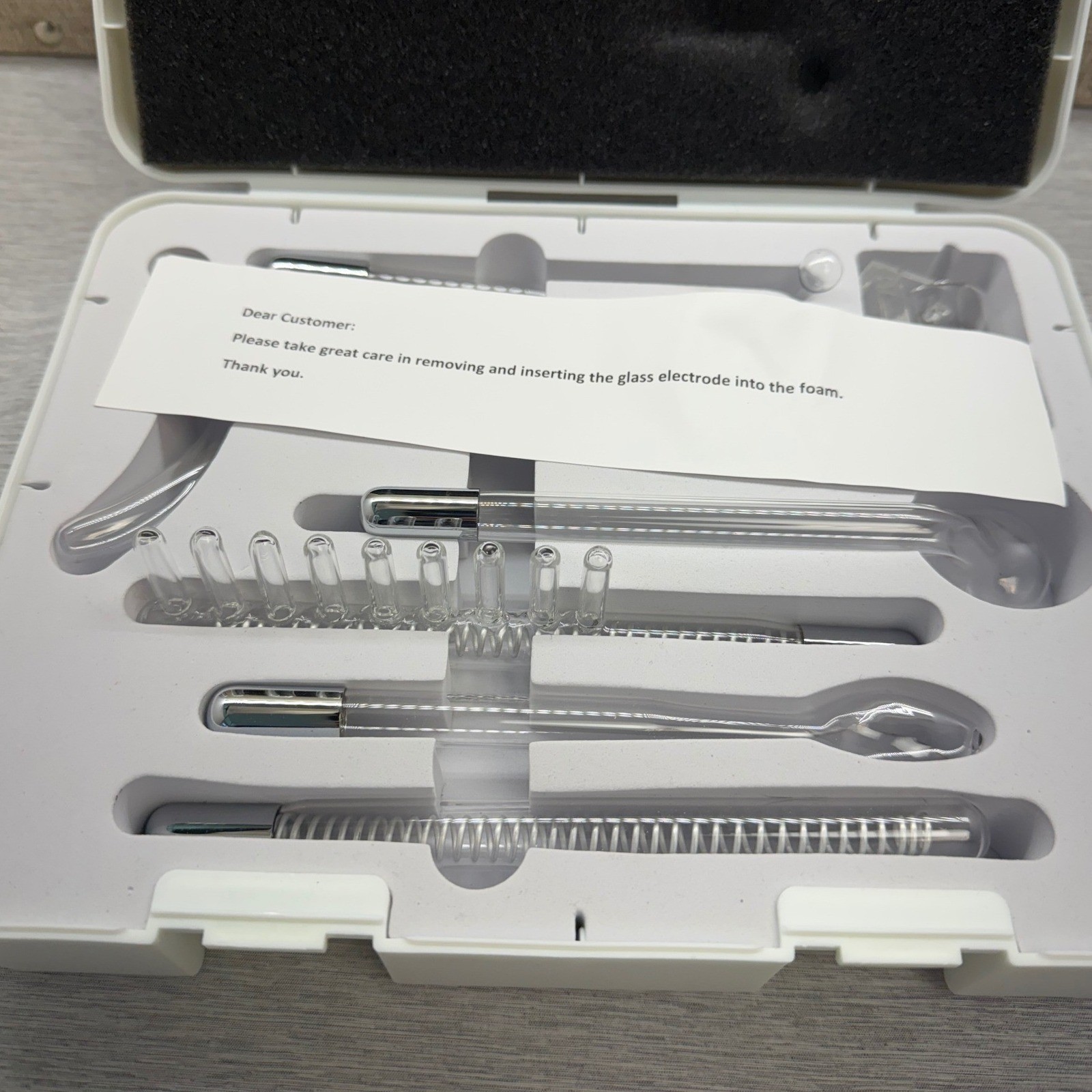 New High Frequency Glass Electrode Wand 7 Piece Attachment Set w/ Carrying Case