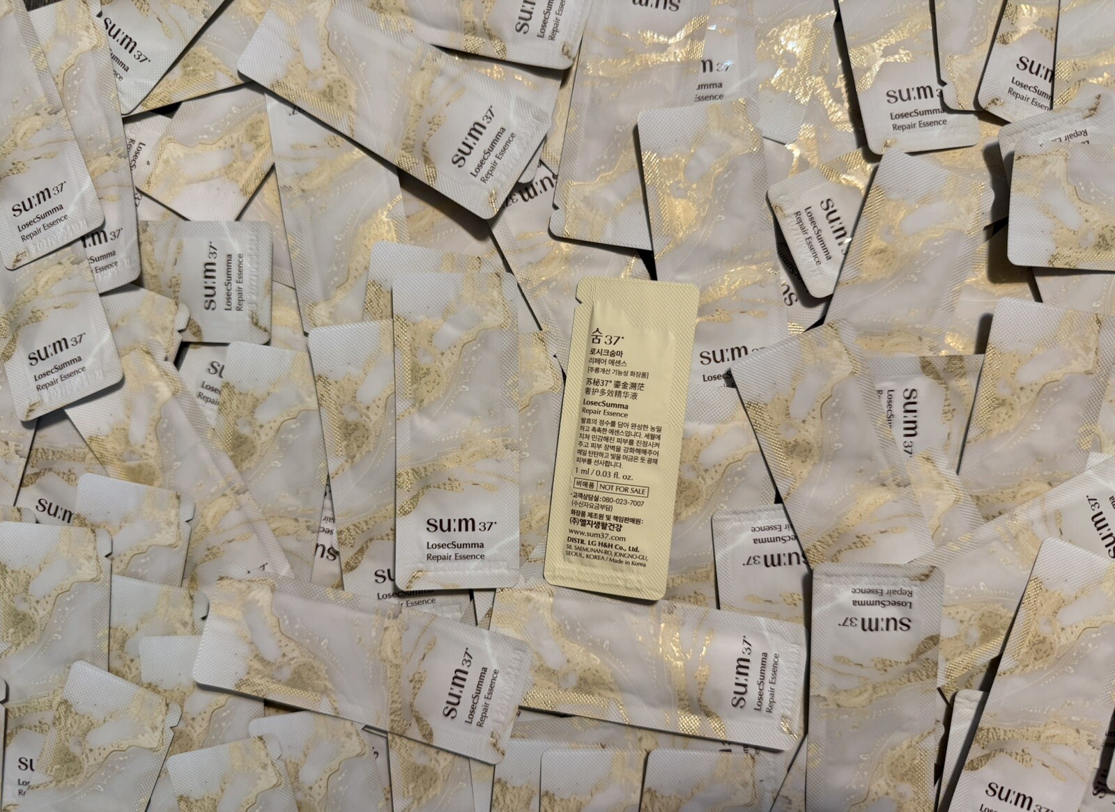 SU:M37 LosecSumma Repair Essence 1ml x 30pcs (30ml) Sample Sum37 Newest Version