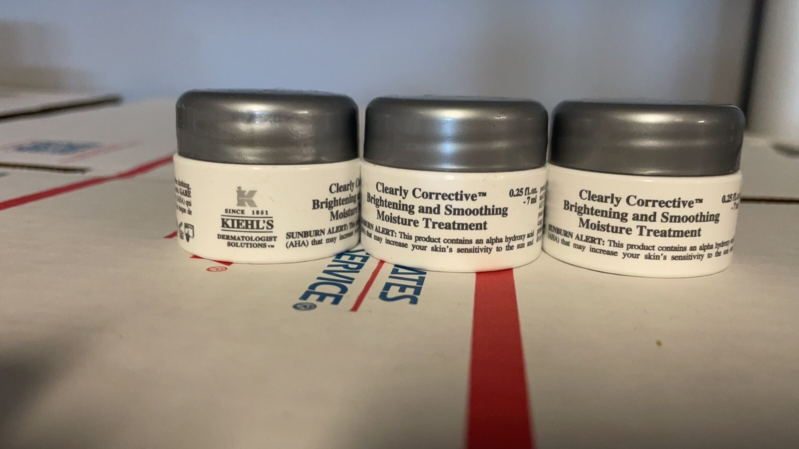 4x Kiehl’s Clearly Corrective Brightening & Smoothing Moist Treatment 0.25oz/7ml