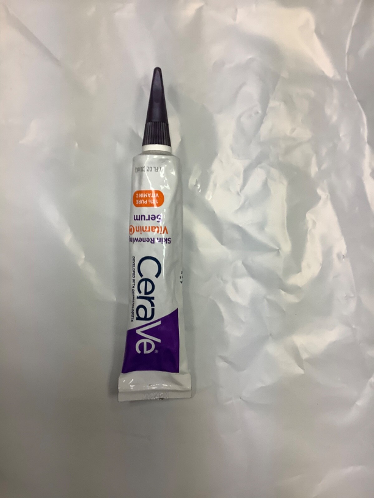 CeraVe Skin Renewing Vitamin C Serum – 30ml