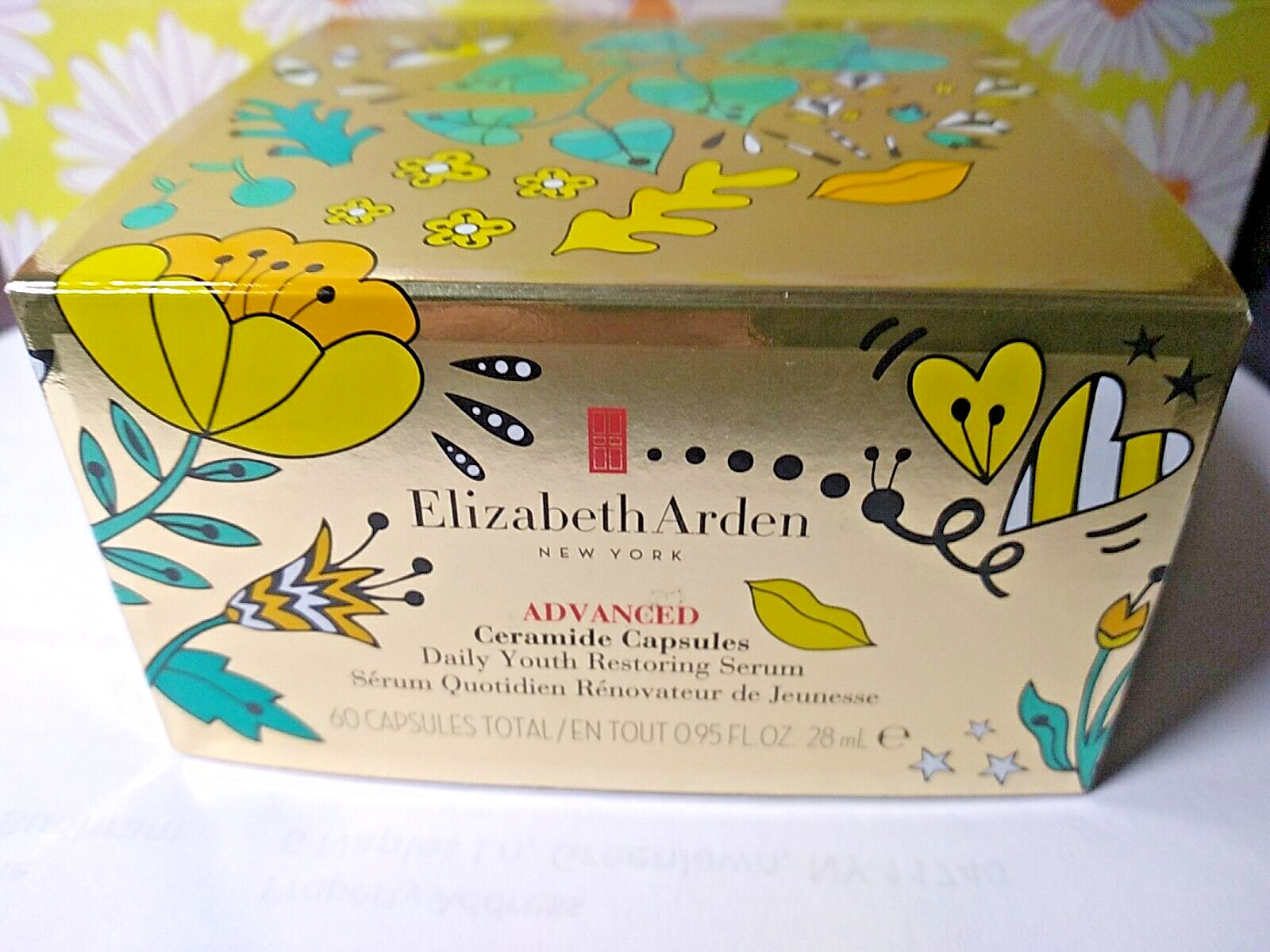 Elizabeth Arden Ceramide Capsules Daily Youth Restoring Serum 60 Capsules, BOXED