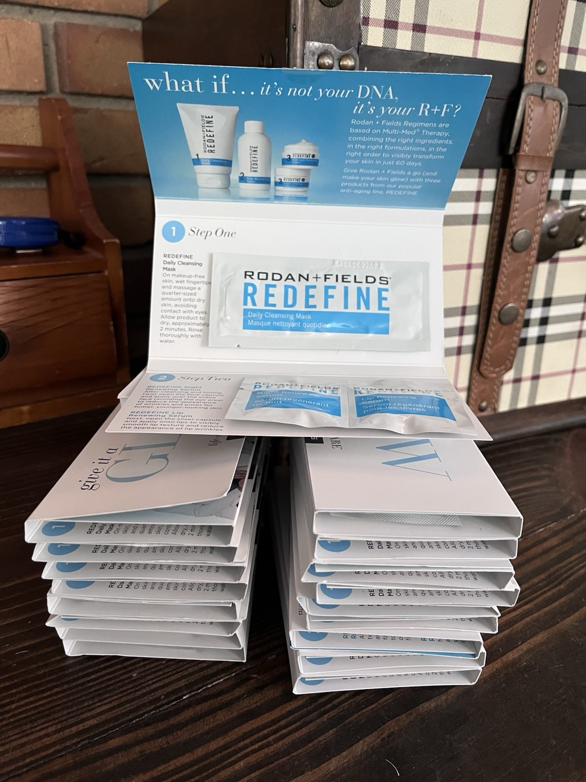 RODAN + FIELDS Give It A Glow Mask & Lip/Night Serum Capsules Packs : Lot of 19