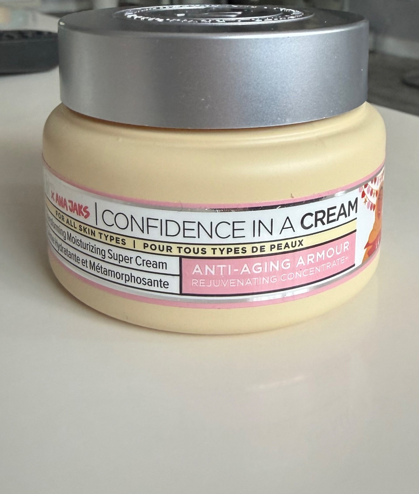 it cosmetics confidence in a cream 2 oz transforming moisturizing super cream