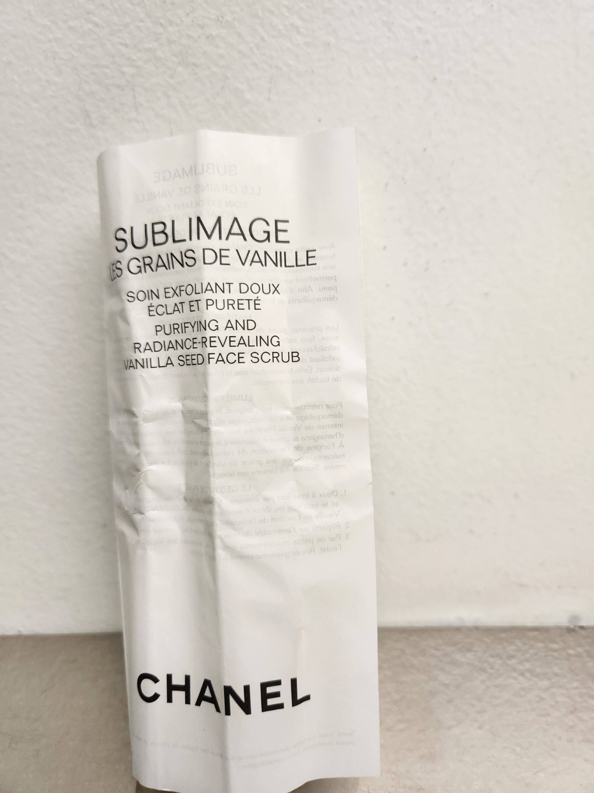 CHANEL SUBLIMAGE LES GRAINS DE VANILLE FACE SCRUB 5ml SAMPLE SIZE 24 PACK