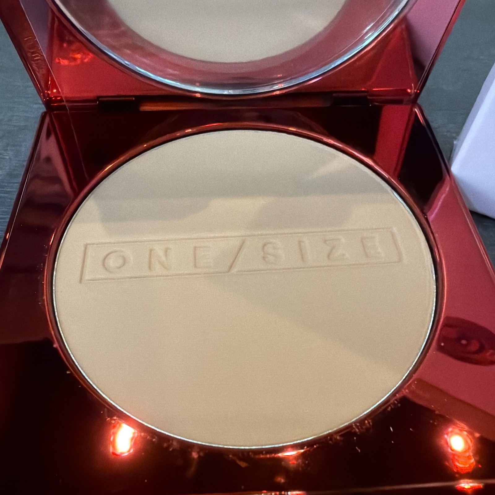 O/S One Size Turn Up the Base Versatile Foundation Powder Medium Dark 5R