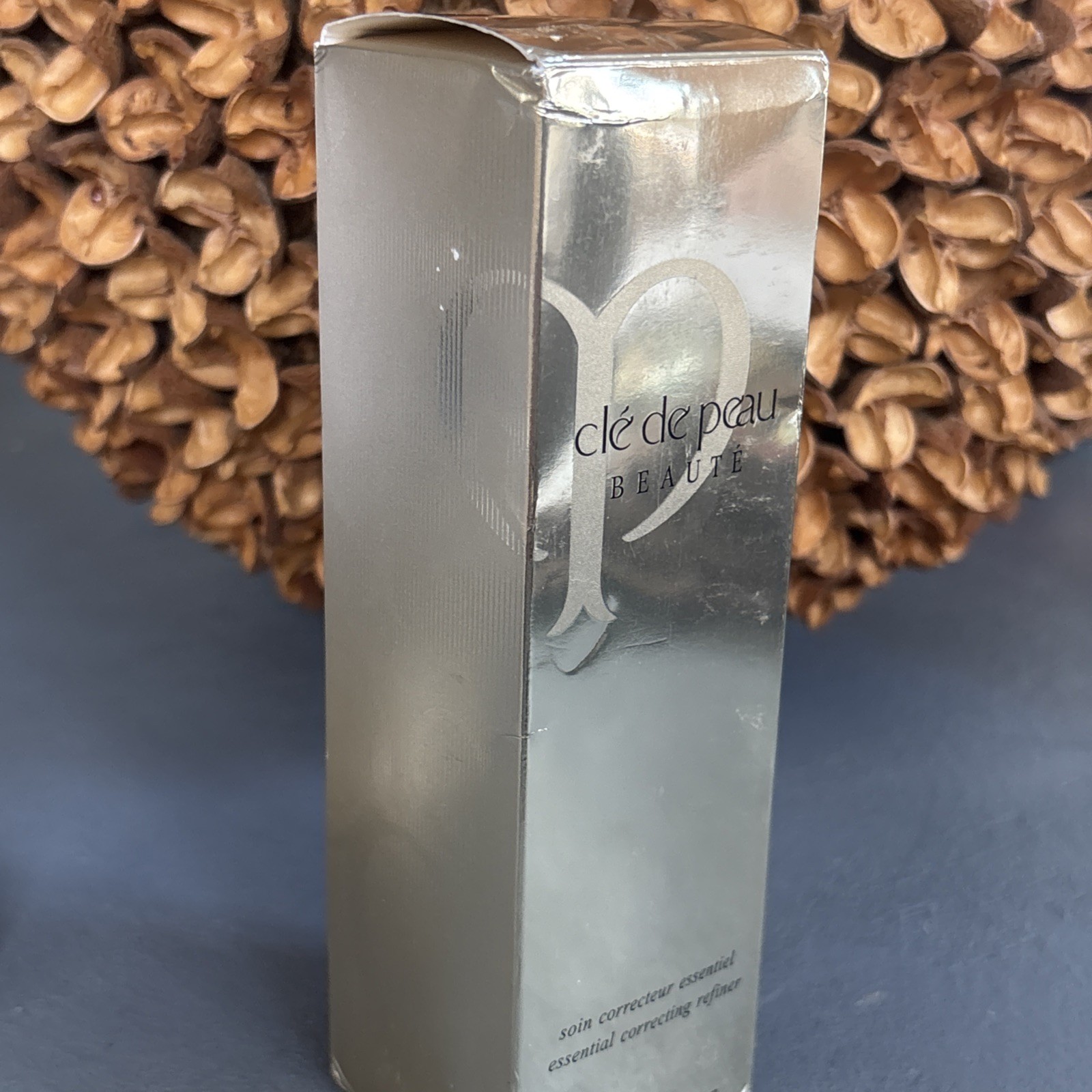 Cle De Peau Soon Corrector Essentiel 170ml See Photos