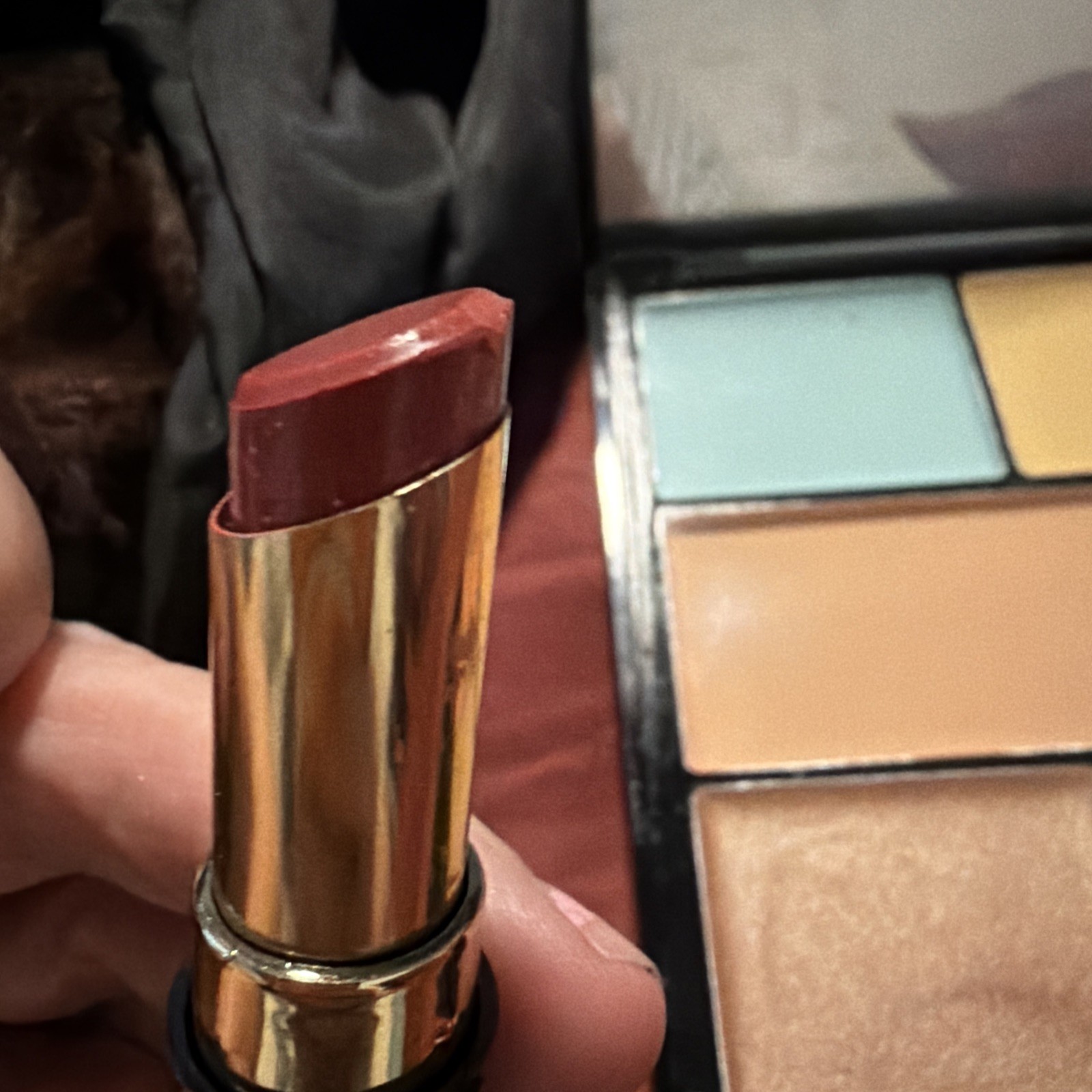 Signature Club A Imperial Vitamin C Total Face Collection Shade # 1 NICE