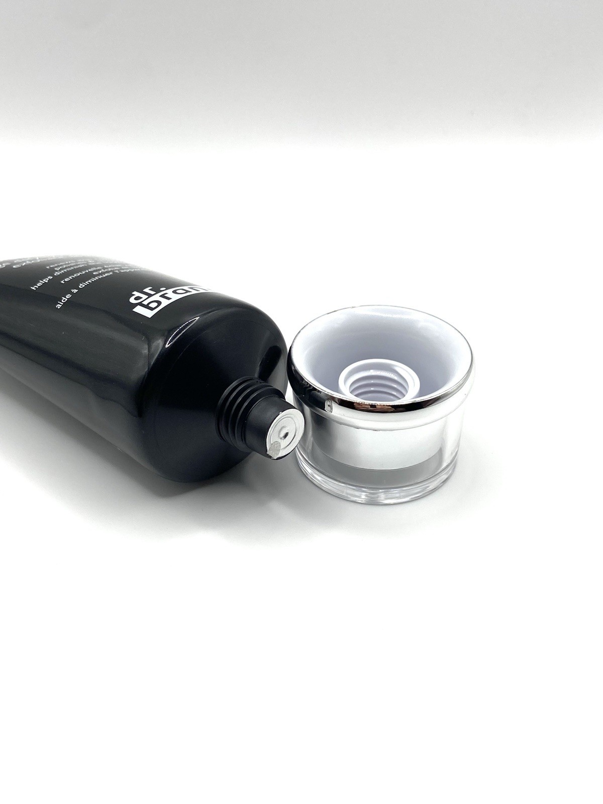 Dr. Brandt Microdermabrasion Age Defying Exfoliator 2oz | Renewing Face Scrub