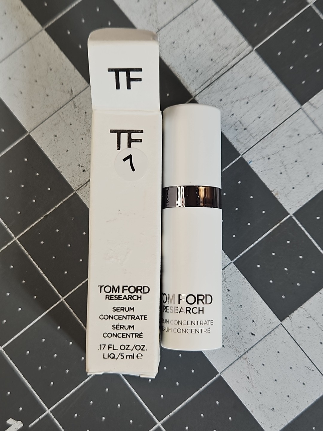 Tom Ford Research Serum Concentrate Mini Travel Size 0.17 oz / 5 ml